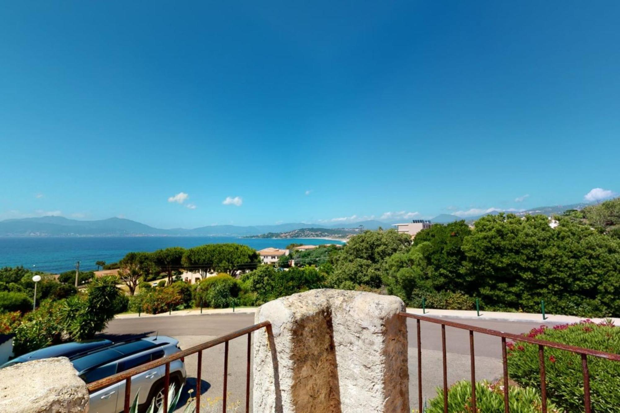 Haut De Villa Vue Mer 3 Pieces Climatise & Wifi 4 A 6 Personnes Pietrosella Bagian luar foto